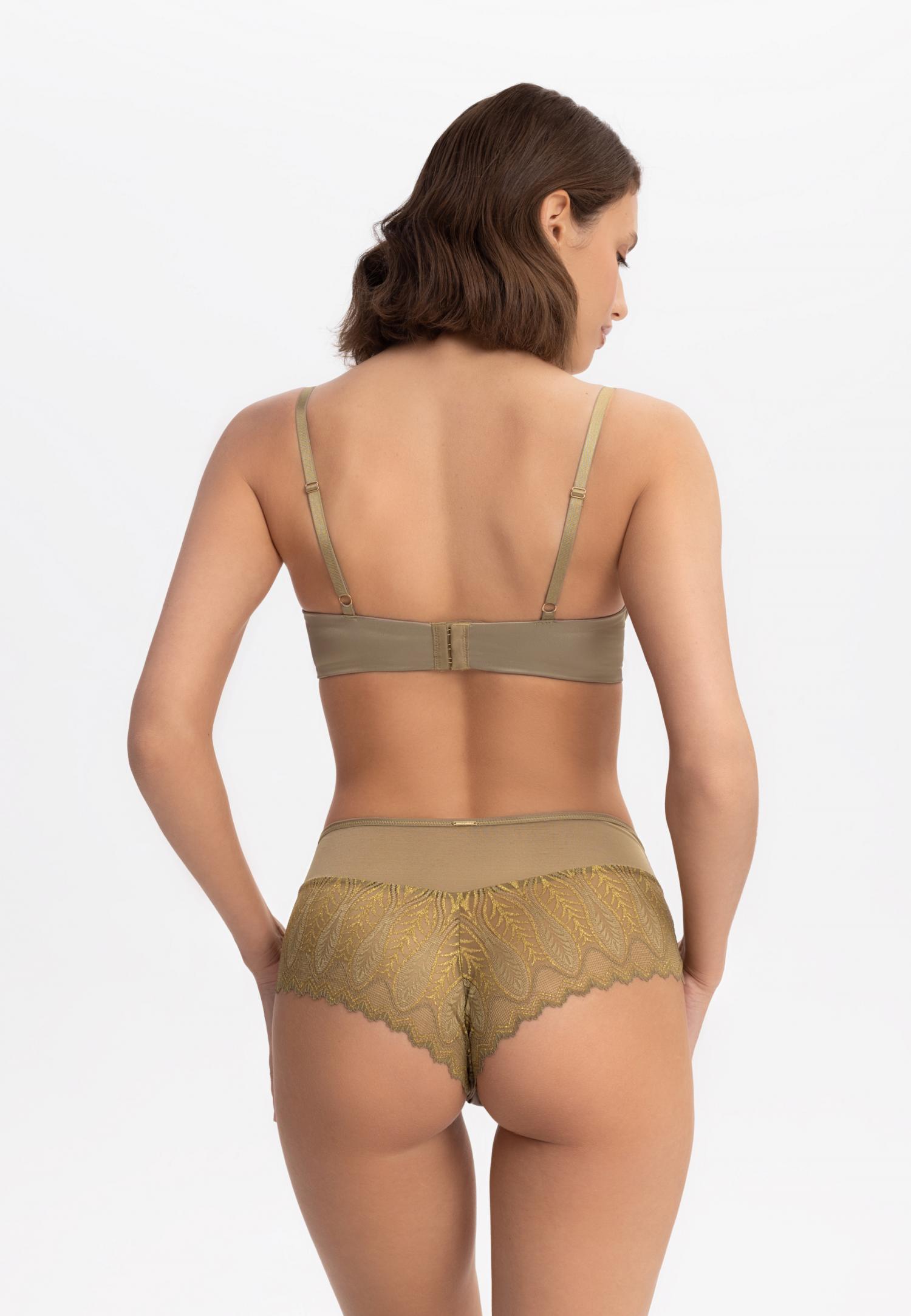 Бюстгальтер з формованою чашкою без пуш-ап